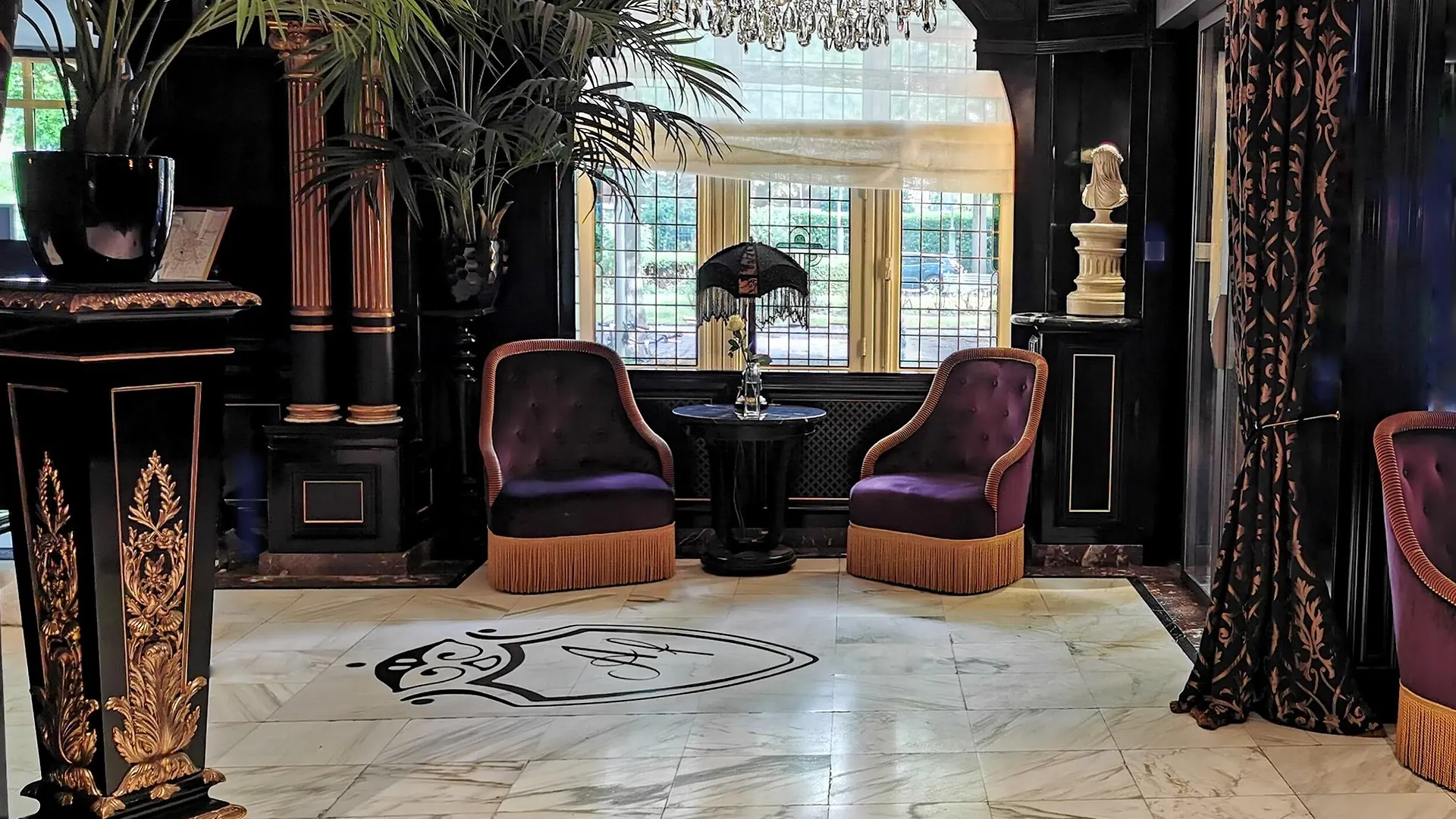 Apollofirst Boutique Hotel location